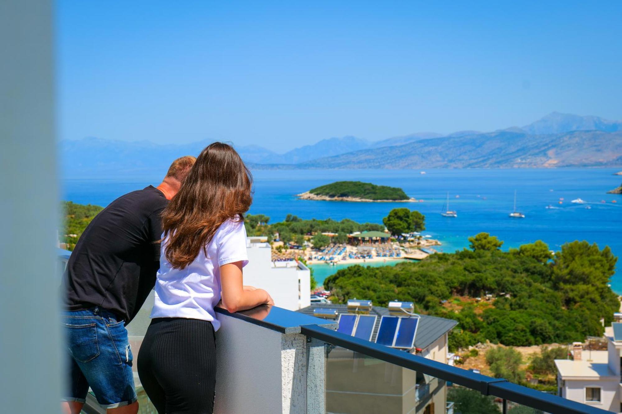 Guesthouse Siars Ksamil Ngoại thất bức ảnh