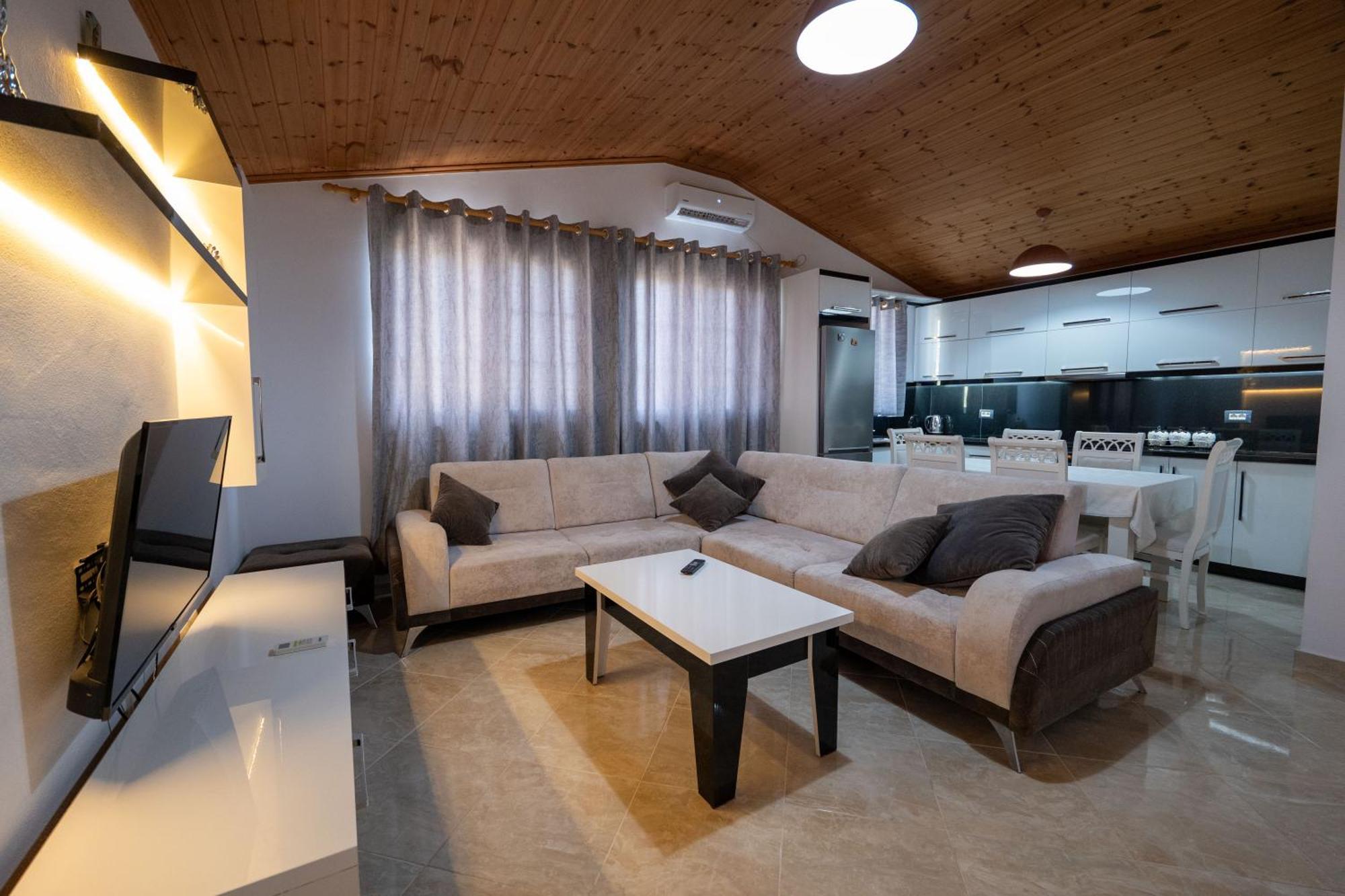 Guesthouse Siars Ksamil Ngoại thất bức ảnh